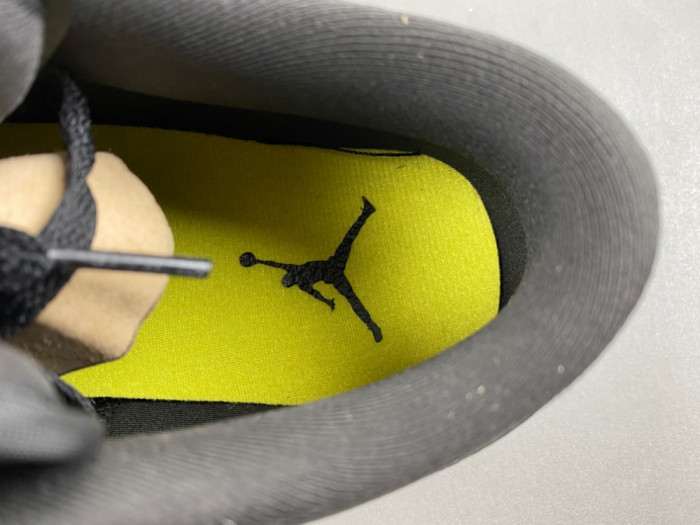 Air Jordan 1 Low “Elephant” IM6568-010