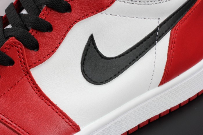 Air Jordan 1 Retro High OG Chicago Red 555088-101