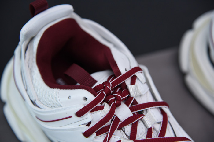 BL TRIPLE S TRAINERS