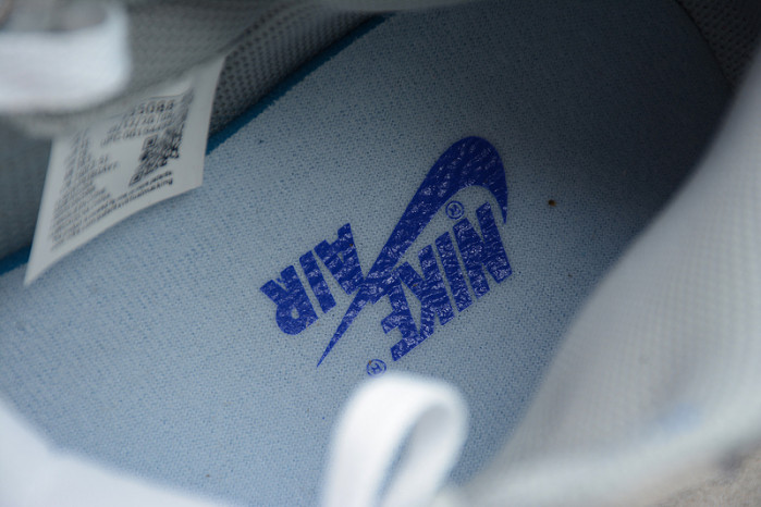 Air Jordan 1 Hyper Royal 555088-402