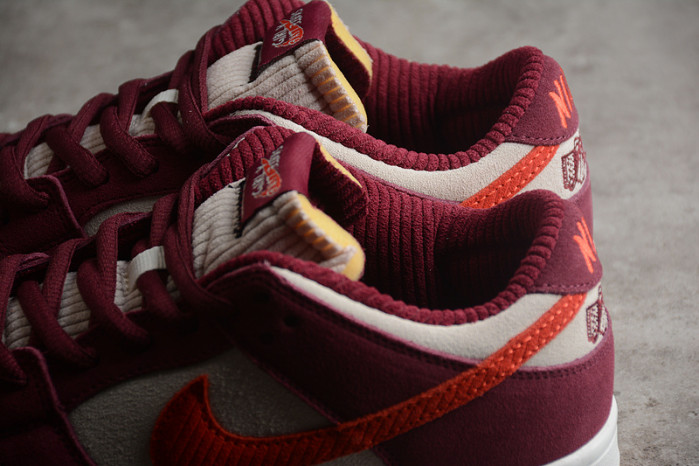 NIKE DUNK LOW X SKATE LIKE GIRL DX4589-600