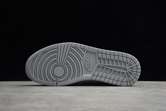 Air Jordan 1 Hyper Royal 555088-402