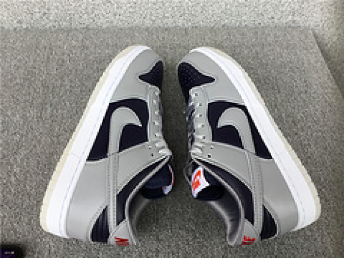 NIKE SB DUNK LOW GREY DARK BLUE DD1768-400