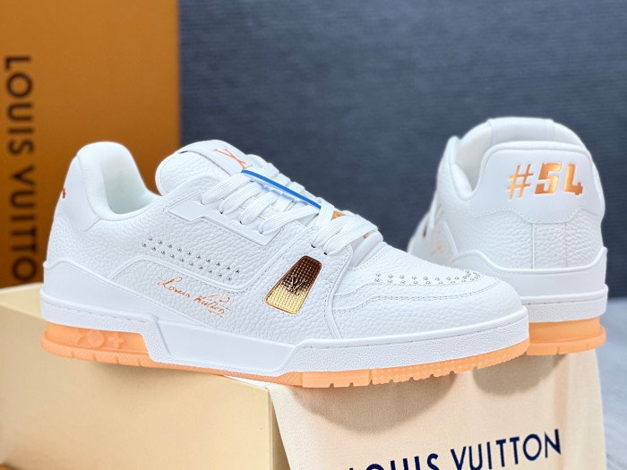 l0vis Vvtt0n lv trainer l&v-252